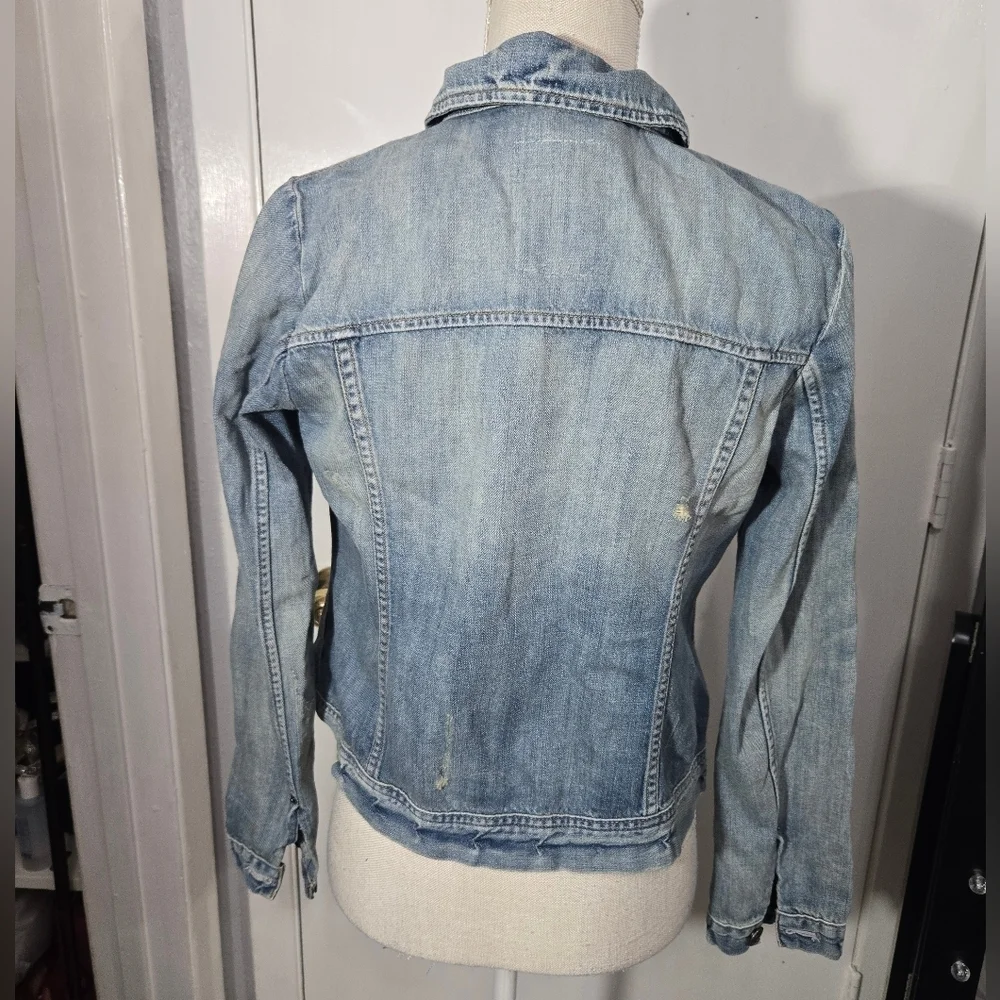 J. Crew Womens Classic Jean Jacket Sz XS Cotton Distressed Denim Blue 21769 - Picture 8 of 10